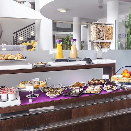 Jc Hotel 4*